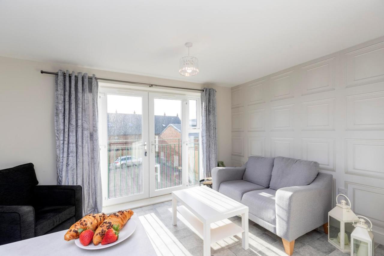 Avery House 1 - One Bedroom With Outdoor Terrace ดาร์ลิงตัน ภายนอก รูปภาพ