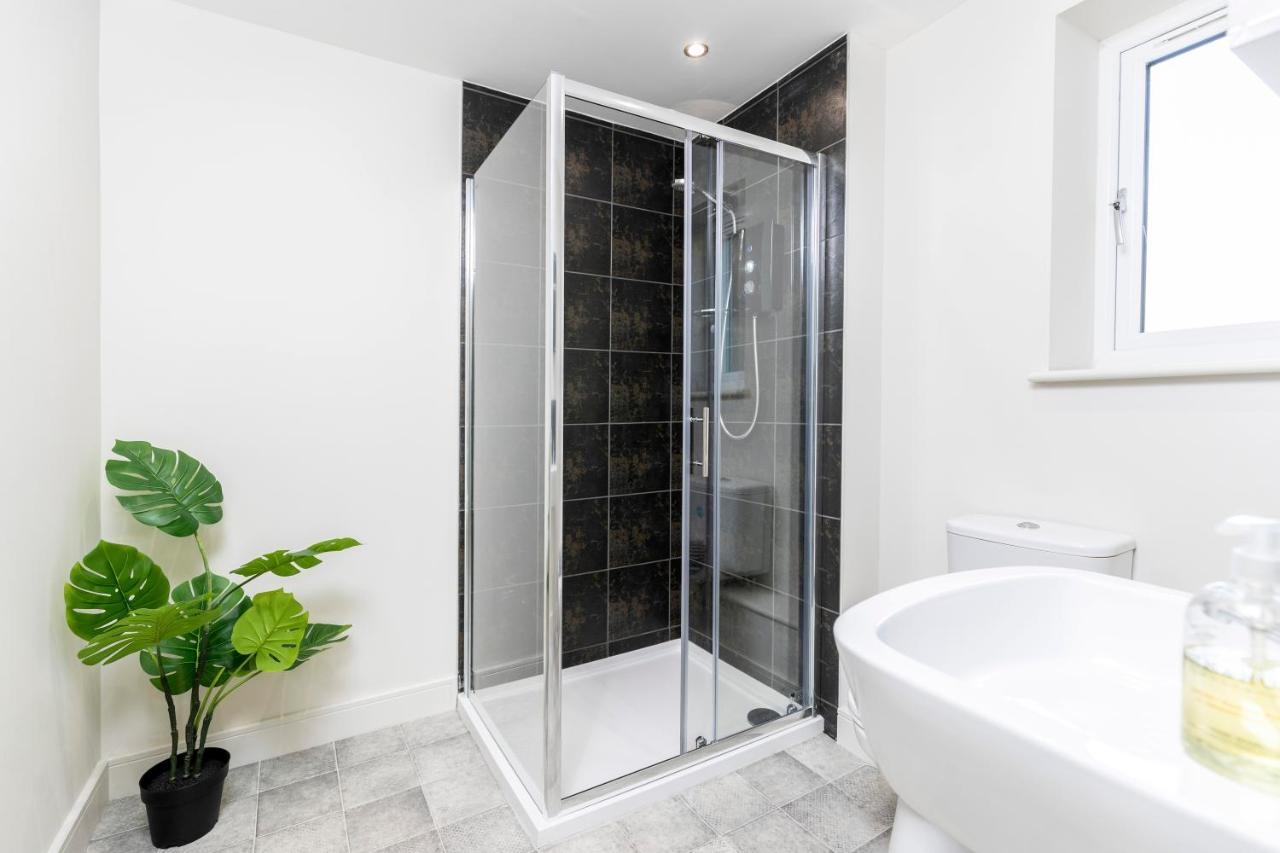 Avery House 1 - One Bedroom With Outdoor Terrace ดาร์ลิงตัน ภายนอก รูปภาพ